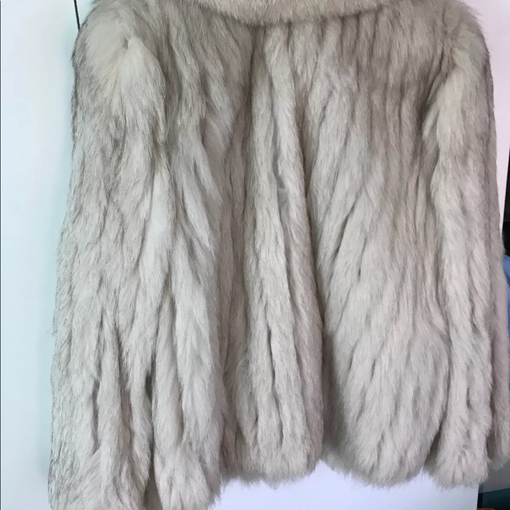 A Saga Fox Mink Fur Coat - Picture 4 of 8